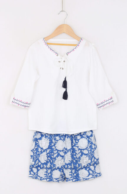 Cambric White and Blue Clothing Set